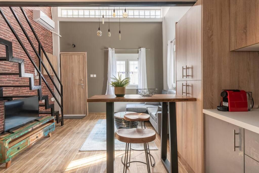テッサロニキIndustrial Loft Near Seaside W 200Mbpsアパートメント エクステリア 写真